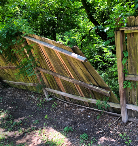 Alt="Fence & Gate Repairs in Sacramento"